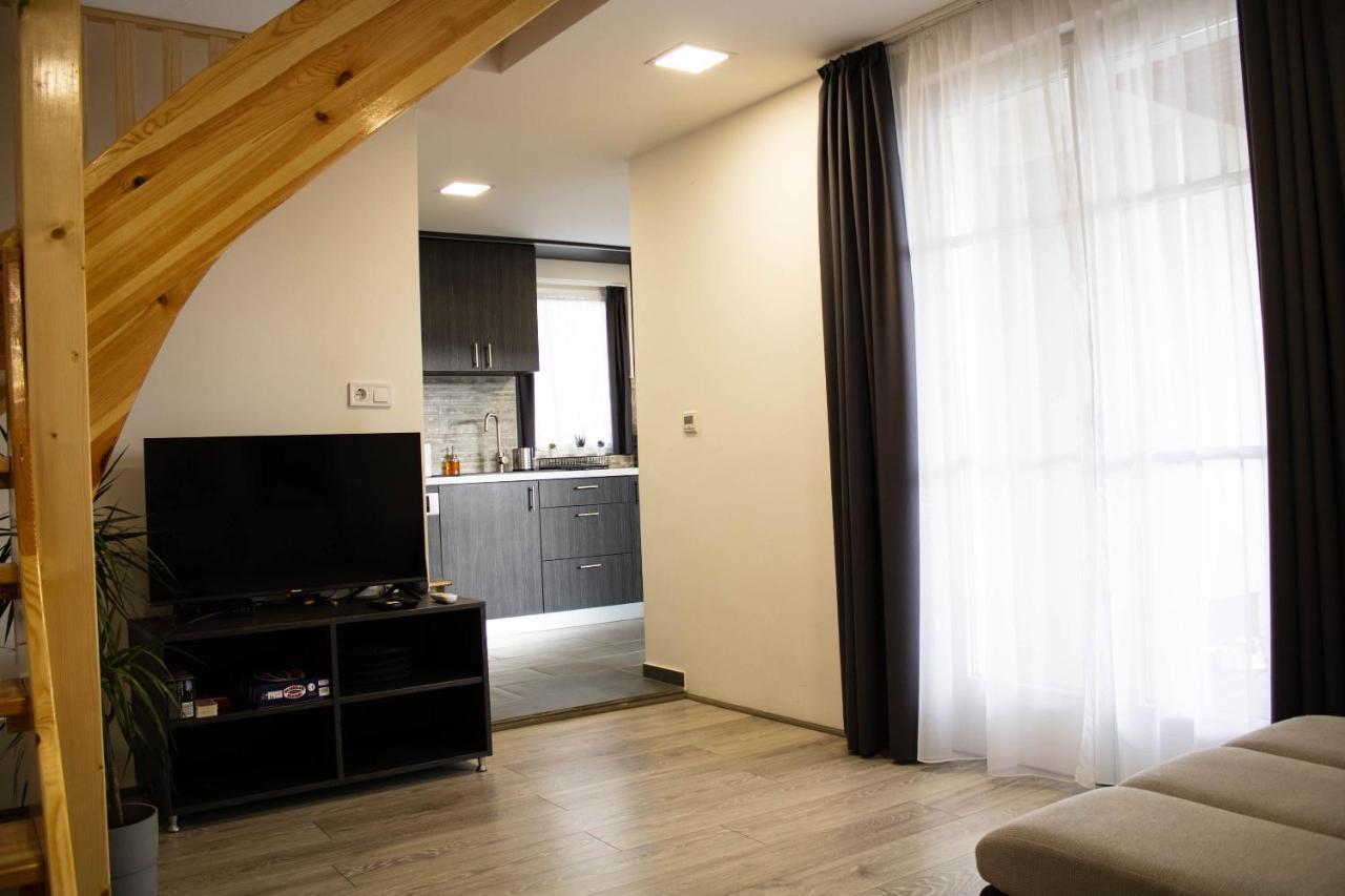 Appartement Aranyos Hill à Nagymaros Extérieur photo